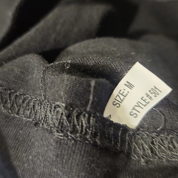 Gorillaz Band Tee - Picture 7 of 8